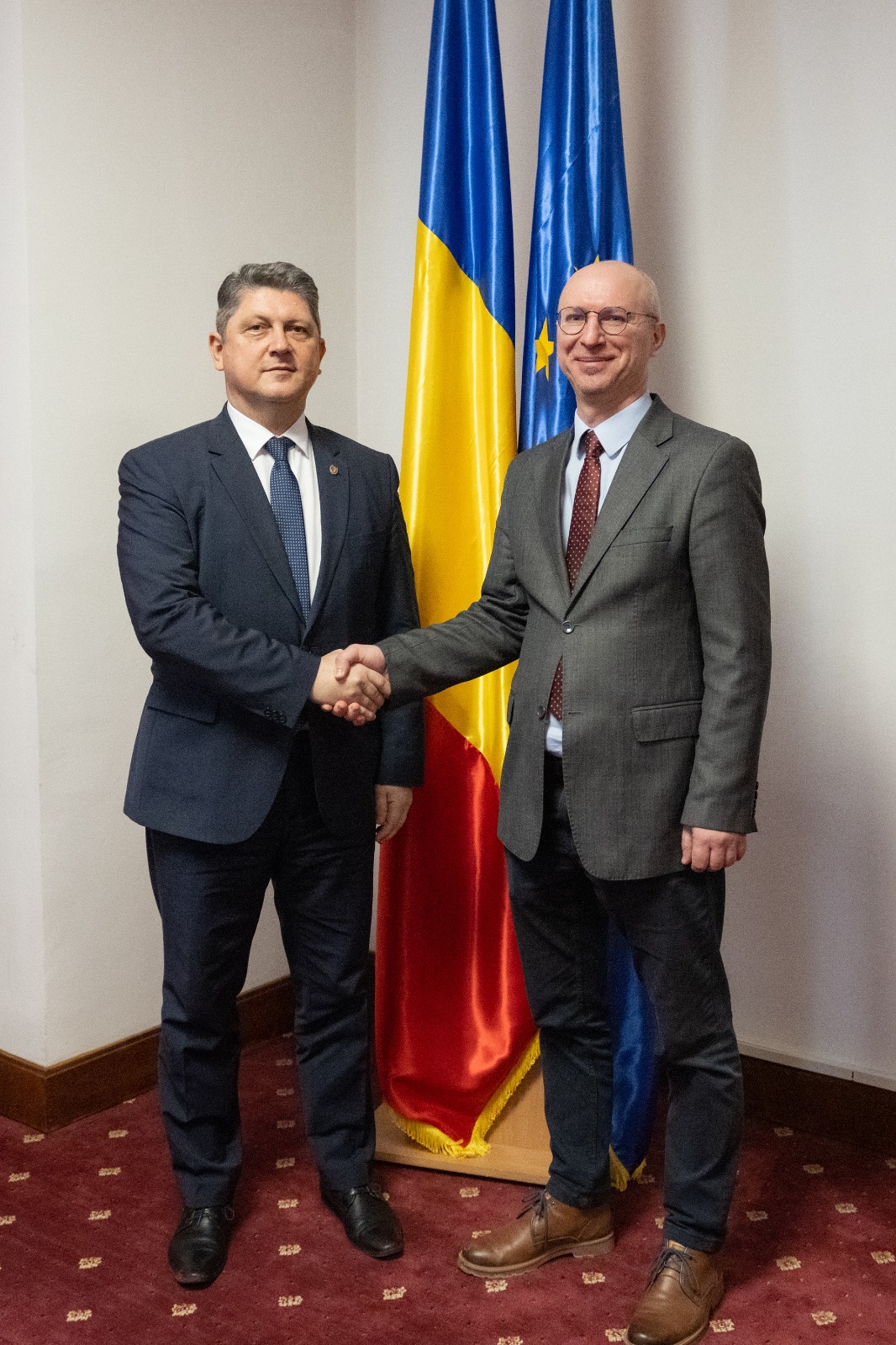 Primirea de către președintele Comisiei pentru politică externă din Senatul României, Titus Corlățean,  a Consilierului Președintelui Republicii Moldova pentru securitate națională și apărare,  Stanislav Secrieru